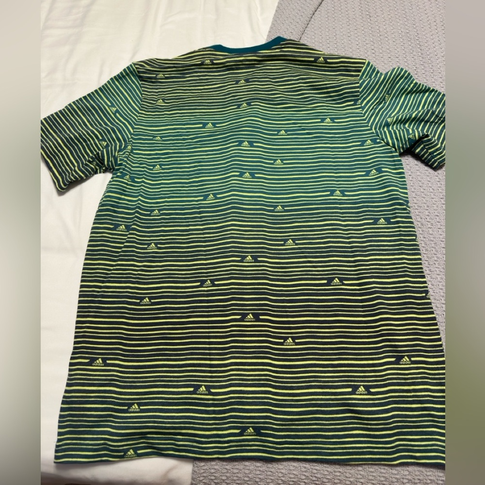 Men’s Adidas Tee - Picture 3 of 3